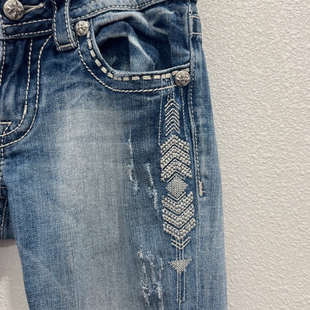 Miss Me Signature  Rise Boot Cut Jeans size 27 Light distressed Jeans - Picture 3 of 12